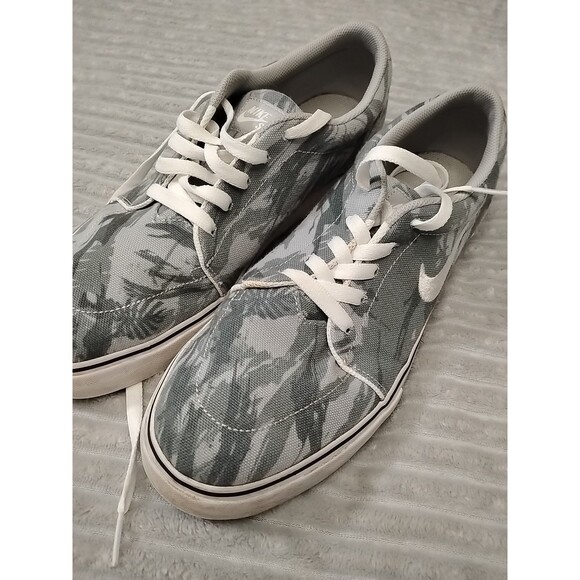 Nike SB Zoom Stefan Janoski Men\'s Size 11 Camo Green Trainers Shoes 555380-022